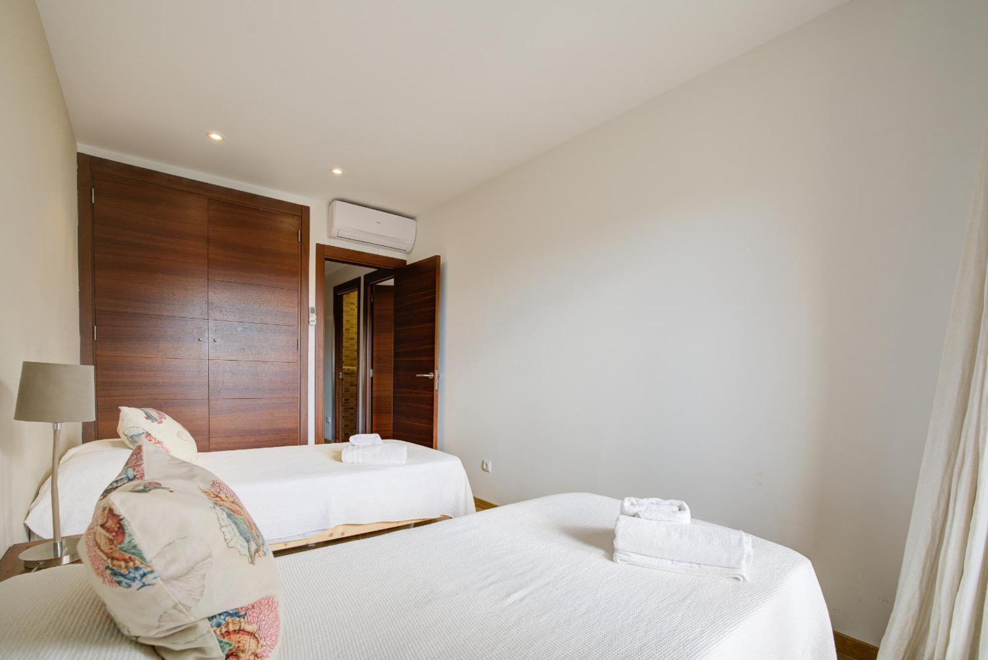 Comtat 2 By Rentallorca Apartment *